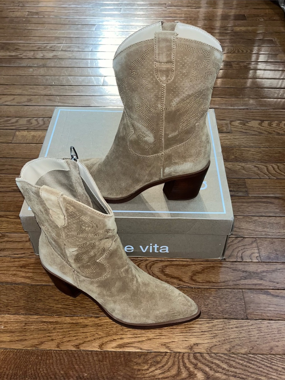 Dolce Vita Klint Western Bootie Light Brown Suede Medium Calf Women’s Size 8